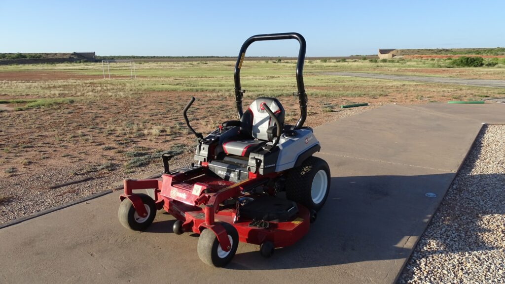 ExMark E Series 02