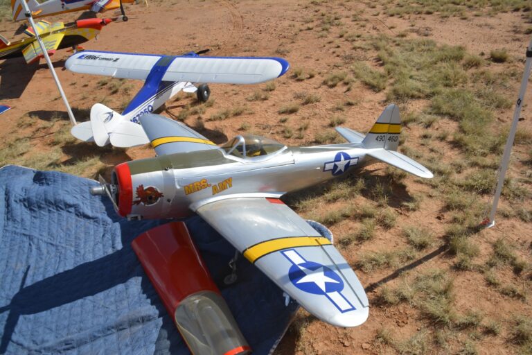Flightline 16
